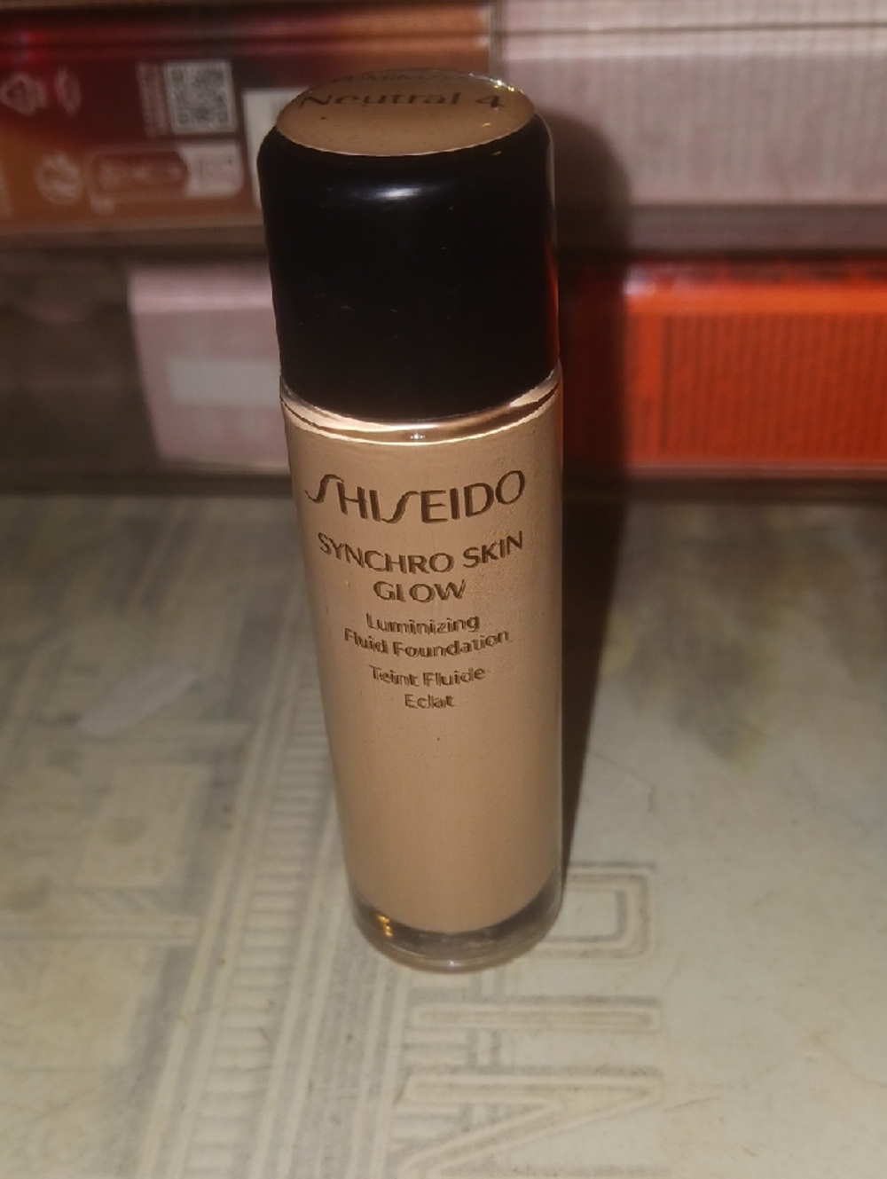 Shiseido Synchro Skin Glow Luminizing Fluid Foundation